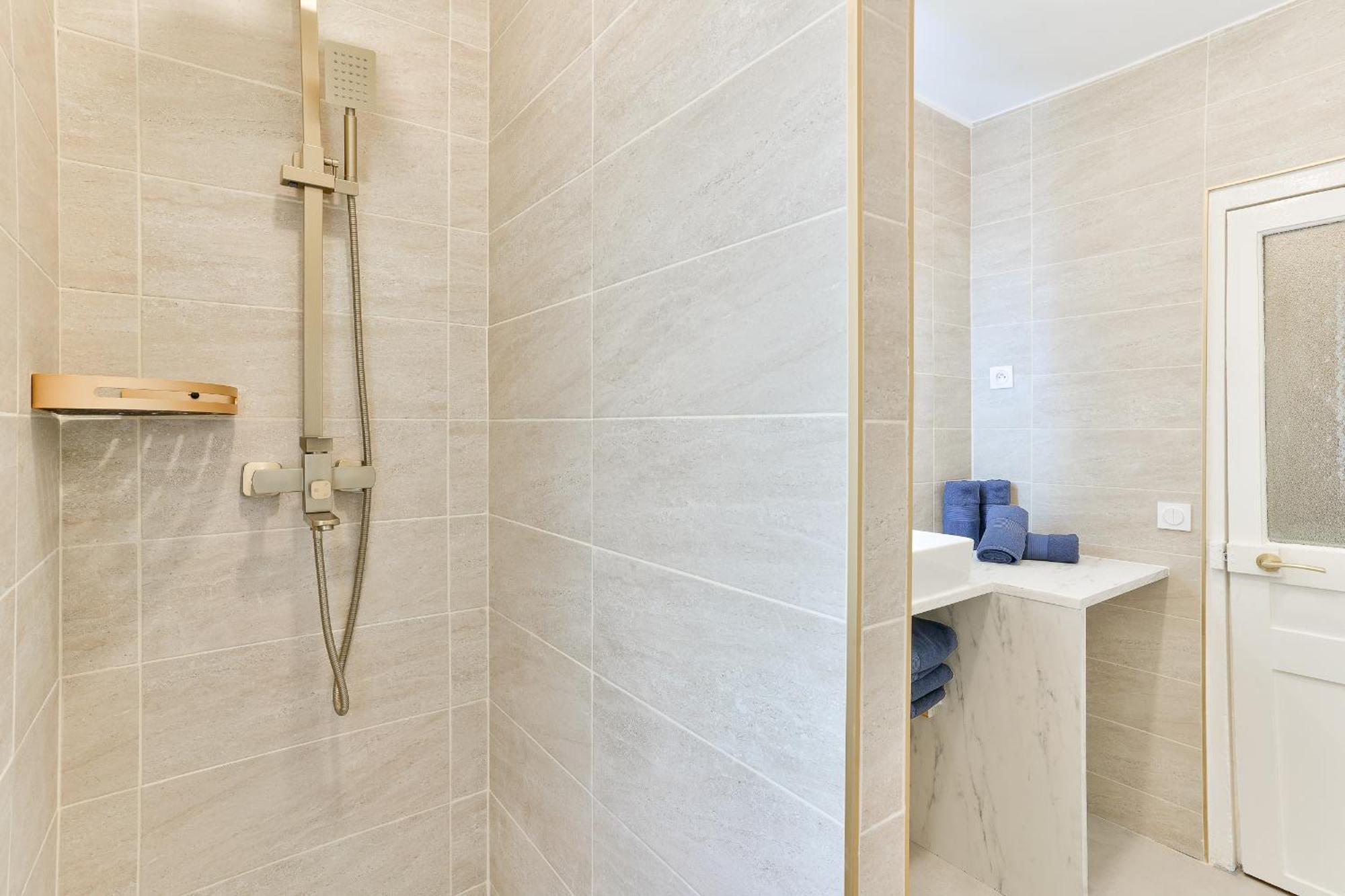 Charmant Appartement A Montmartre-Sacre Coeur Parijs Buitenkant foto